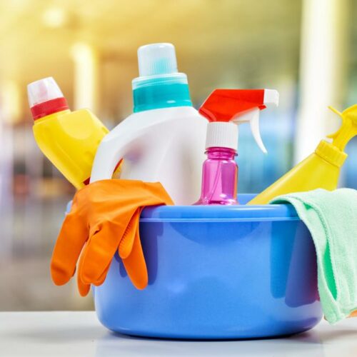 Make the best home cleaning products with natural ingredients