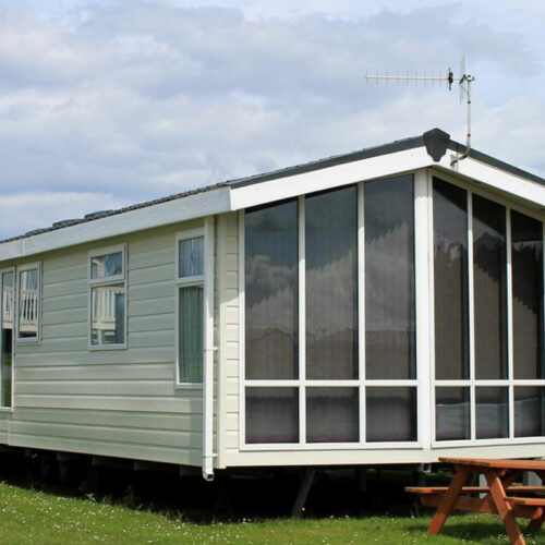 Pros and cons of owning a pre-owned mobile home