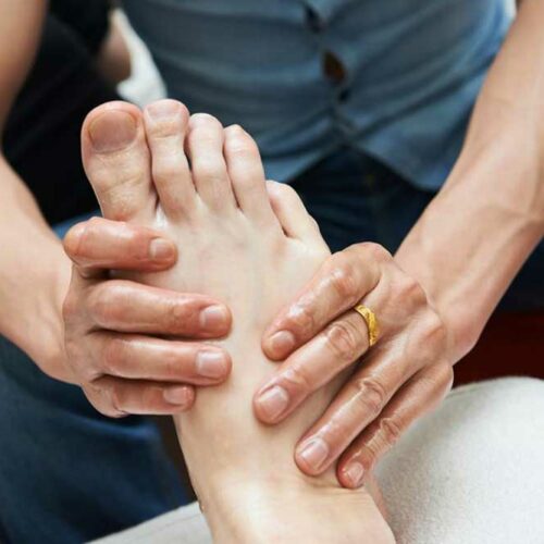 Rheumatoid Arthritis and Gout Foot Pain &#8211; Best Treatment Options