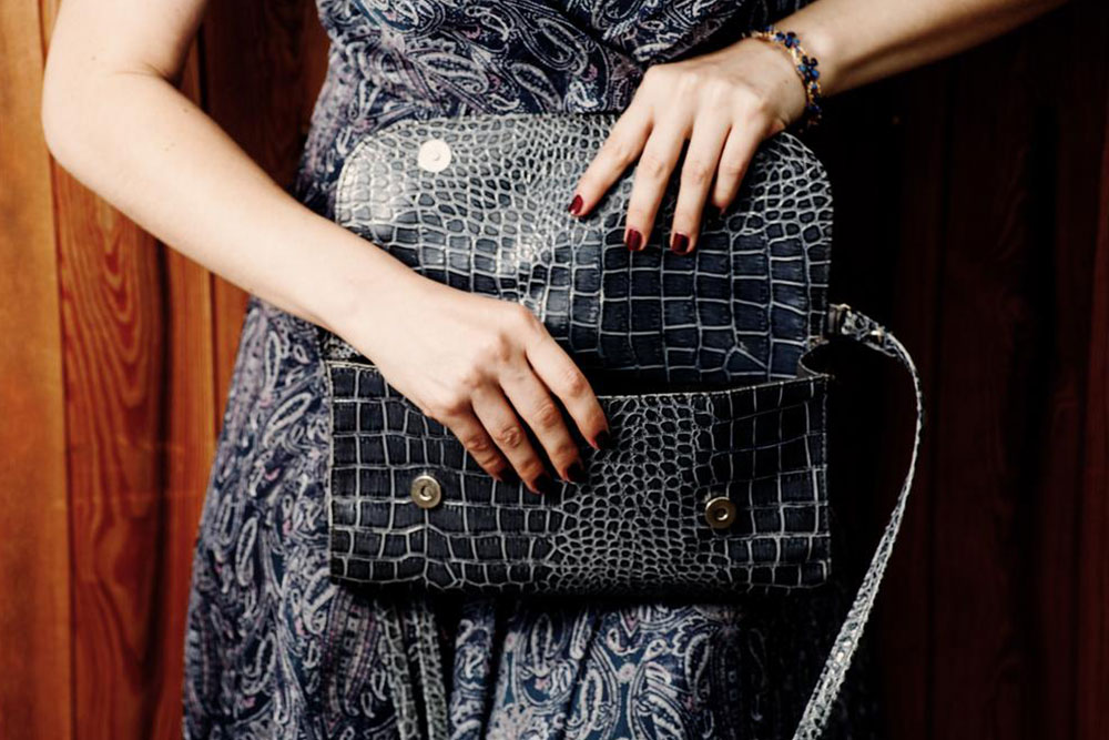 Tips on spotting a fake from designer handbags