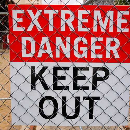 5 must-have warning signs at the workplace