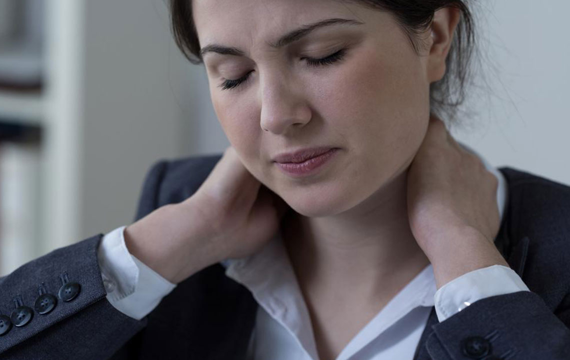 Common Reasons Why You Suffer from Neck and Shoulder Pain