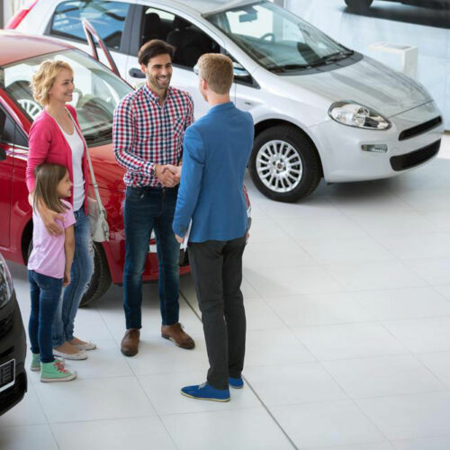 How are Toyota dealers personalizing the face of car sales