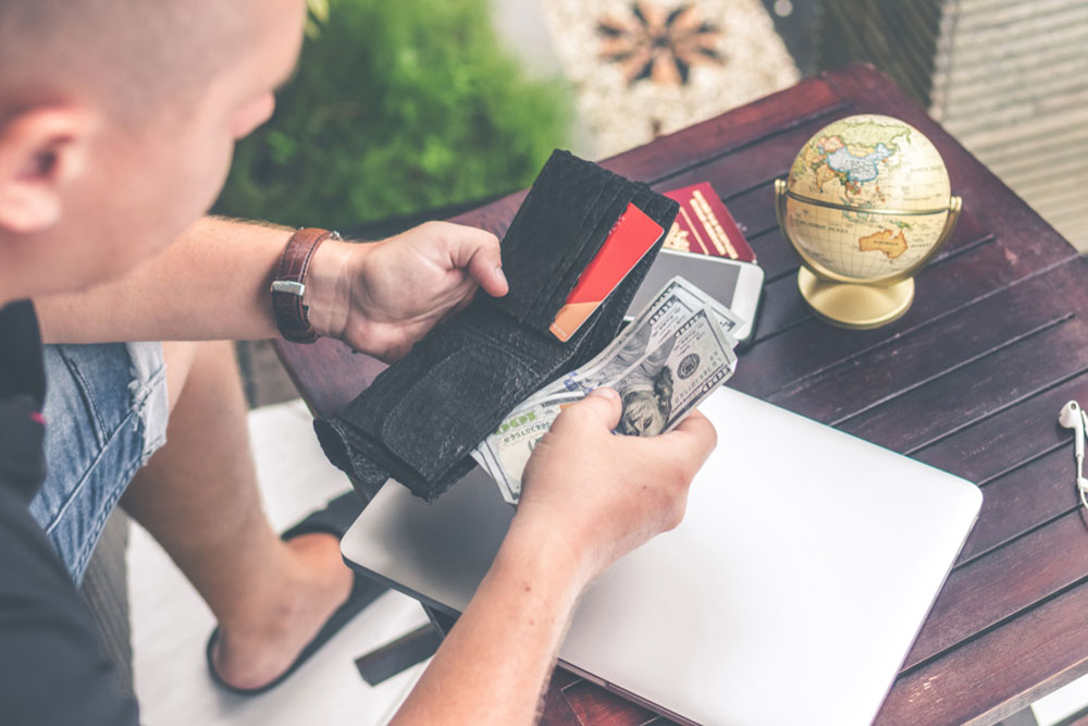 Top 5 cash back credit cards that don&#8217;t have an annual fee